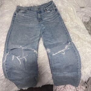 American Eagle Outfitters Light Blue Ripped Boyfriend Jeans - Long length